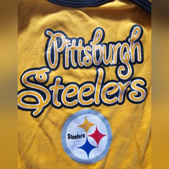 Pittsburgh Steelers NFL Team Apparel Baby Girl One-Piece Bodysuit Size3/6 Months - Picture 3 of 7